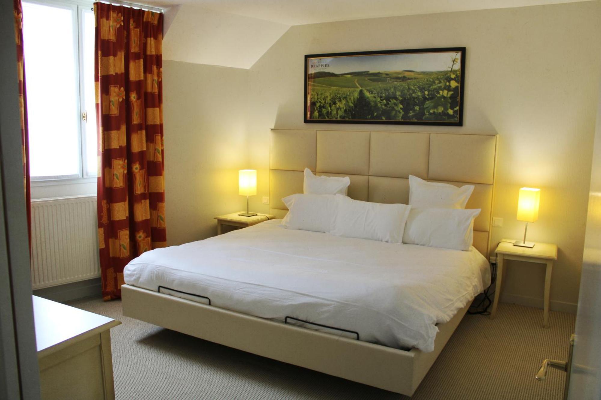 Auberge Du Lac, Sure Hotel Collection By Best Western Mesnil-Saint-Père 외부 사진