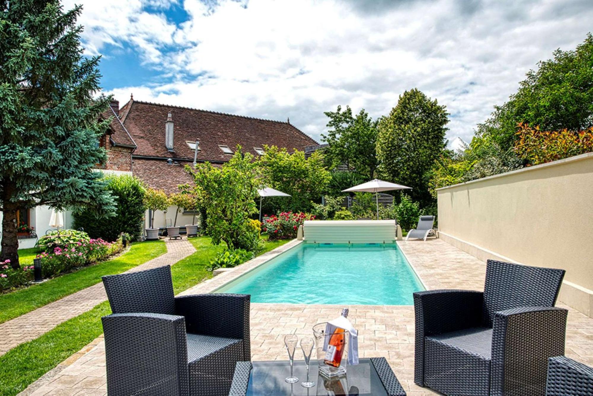Auberge Du Lac, Sure Hotel Collection By Best Western Mesnil-Saint-Père 외부 사진