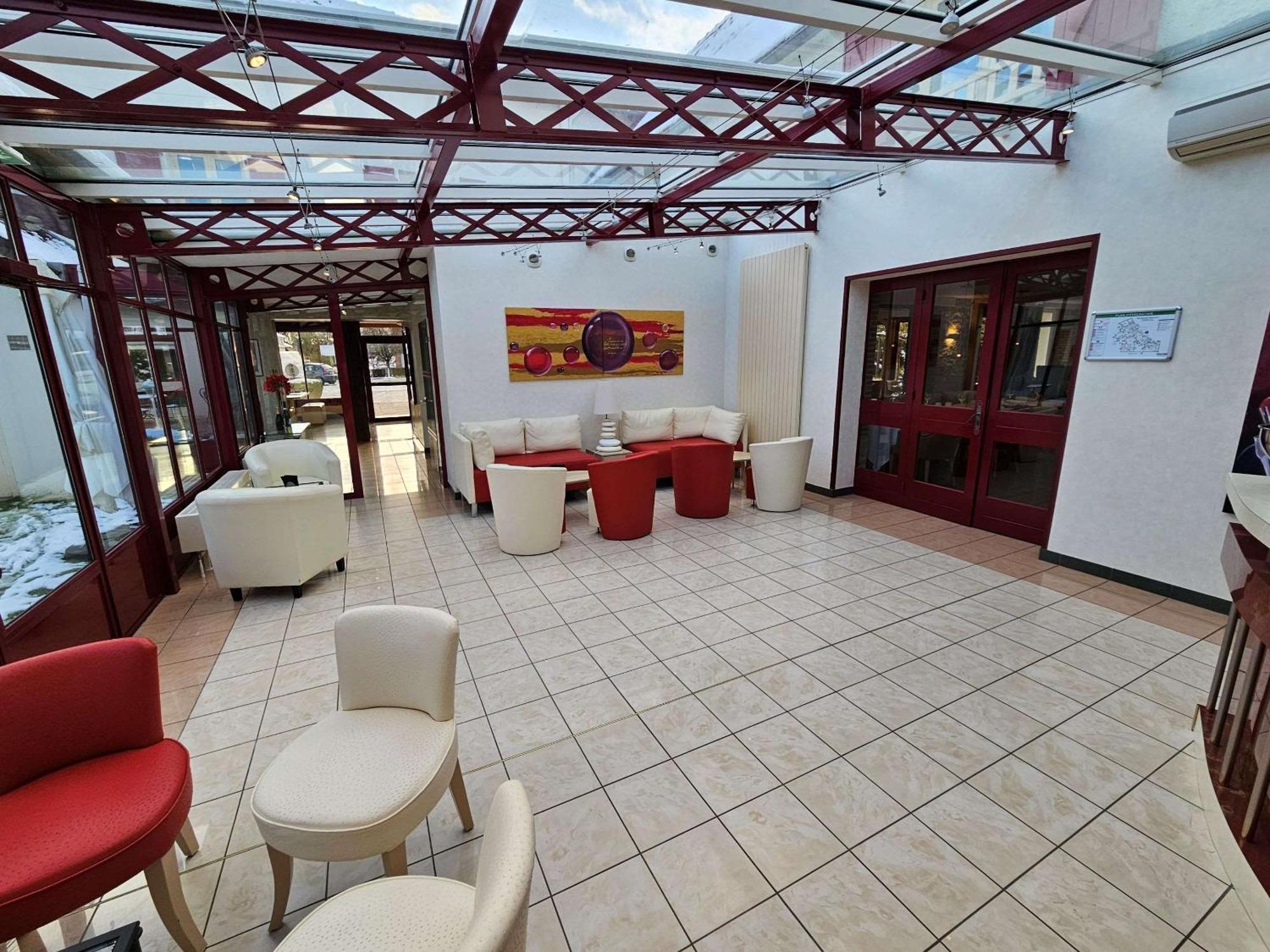 Auberge Du Lac, Sure Hotel Collection By Best Western Mesnil-Saint-Père 외부 사진